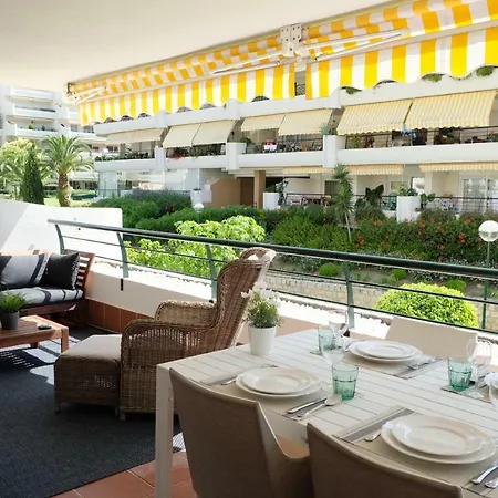 Luxury Modern With Terrace, Pool And Garage!