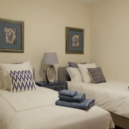Luxury Modern With Terrace, Pool And Garage! Apartment Marbella