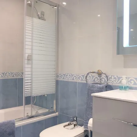 Luxury Modern With Terrace, Pool And Garage! Marbella