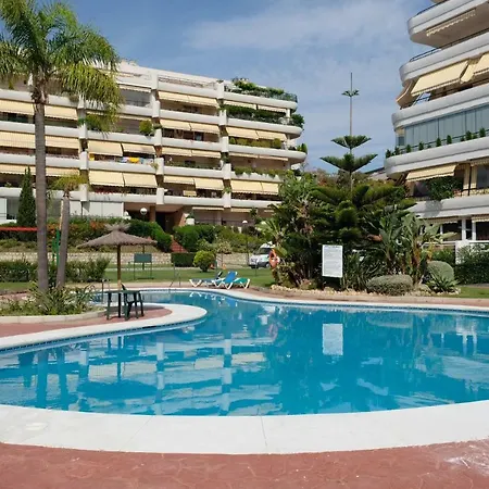 Apartment Luxury Modern With Terrace, Pool And Garage! Marbella