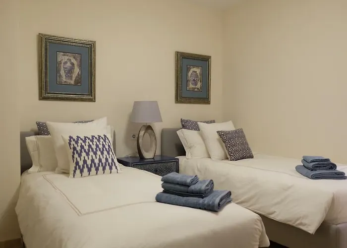 Luxury Modern With Terrace, Pool And Garage! Lejlighed Marbella