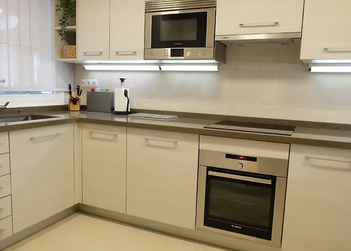 Luxury Modern With Terrace, Pool And Garage! Lejlighed Marbella